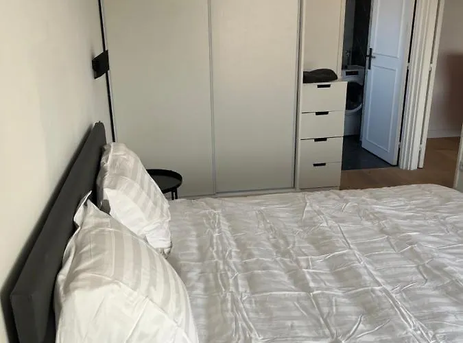 Appartement De Charme Sur Les Toits De Boulogne !