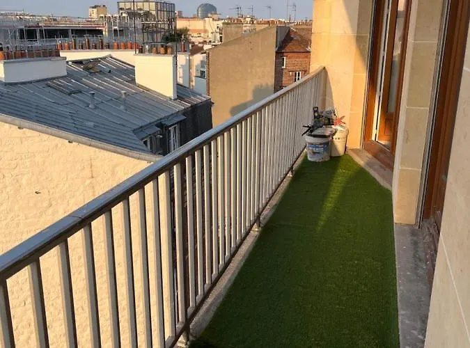 Appartement De Charme Sur Les Toits De Boulogne !